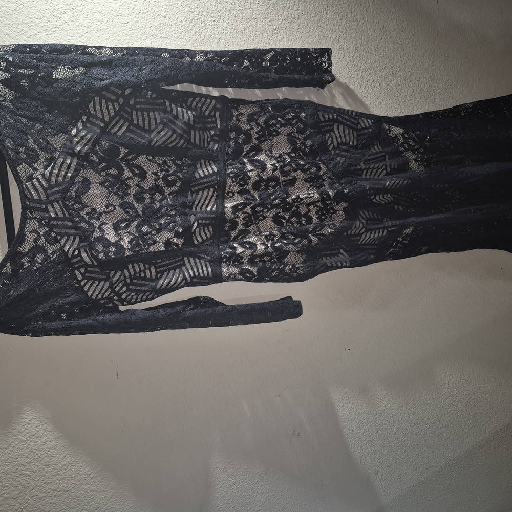 Emerald Sundae Black Lace Long Sleeve Dress